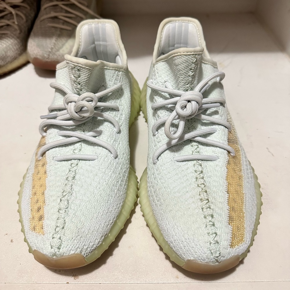 Adidas Yeezy Hyperspace